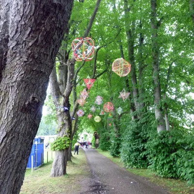 The Avenue - Spot the Badger! - &copy;Funky String Fings